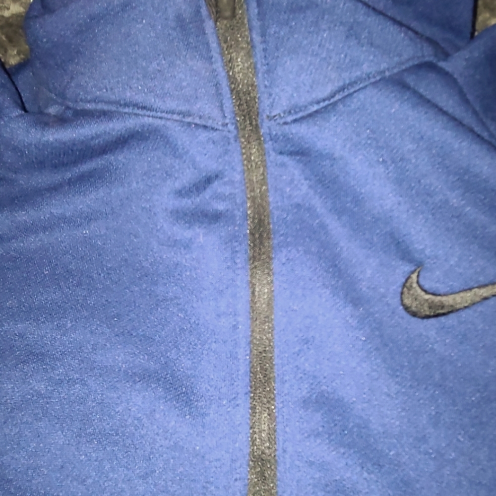 Navy blue Nike tech